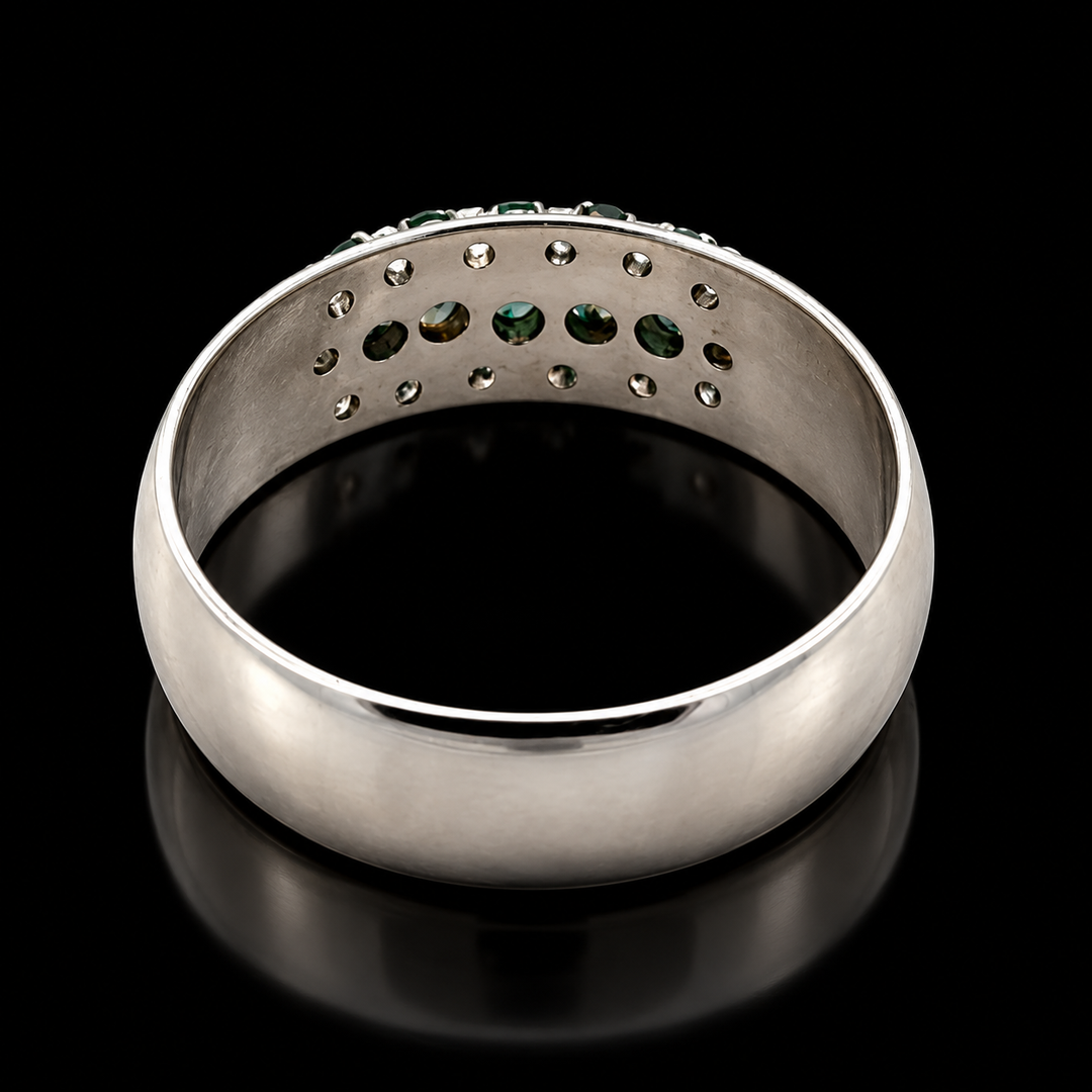Estate Fine Alexandrite & Diamond Platinum Ring