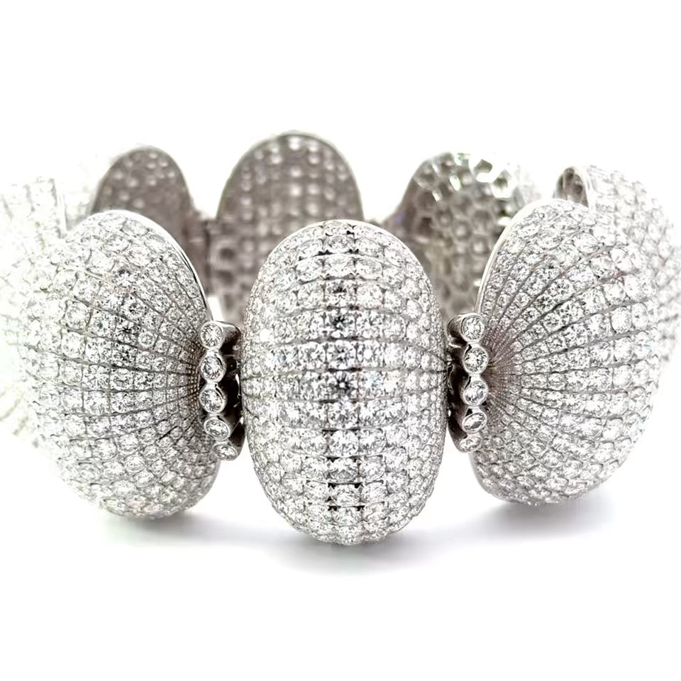 Bold 80cttw Diamond 18Kt White Gold Bracelet