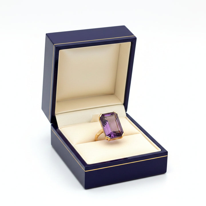 Vintage 18K Yellow Gold Emerald Cut Amethyst Statement Ring
