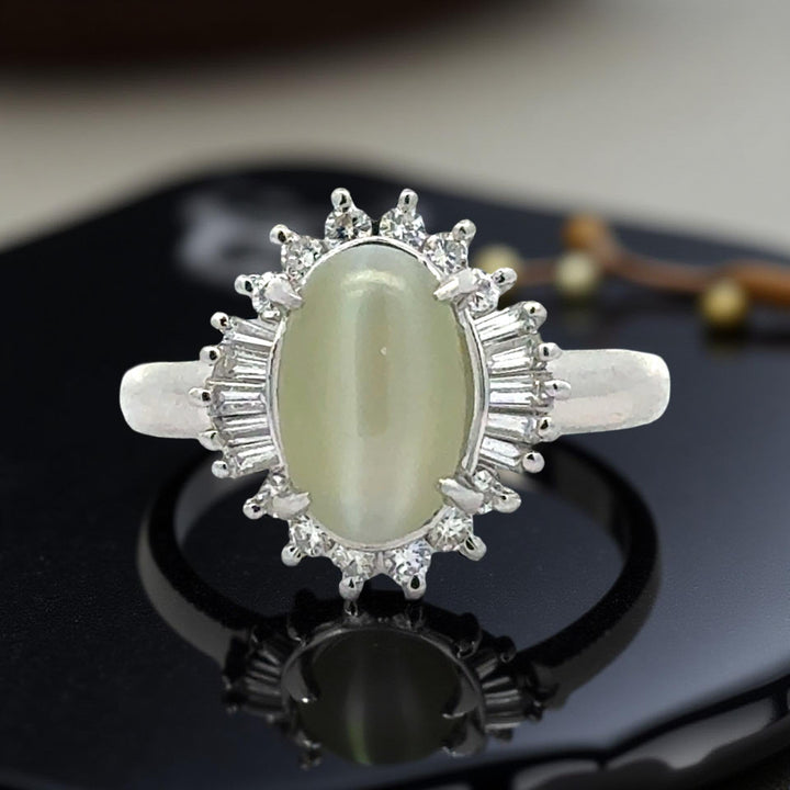 Cats Eye Chrysoberyl and Diamond Platinum Ring