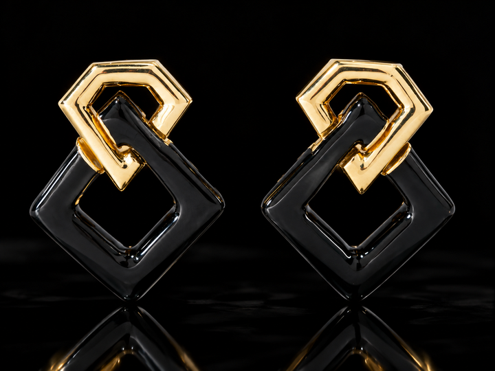 Estate David Webb Black Enamel and Diamond 18Kt Yellow Gold Earring