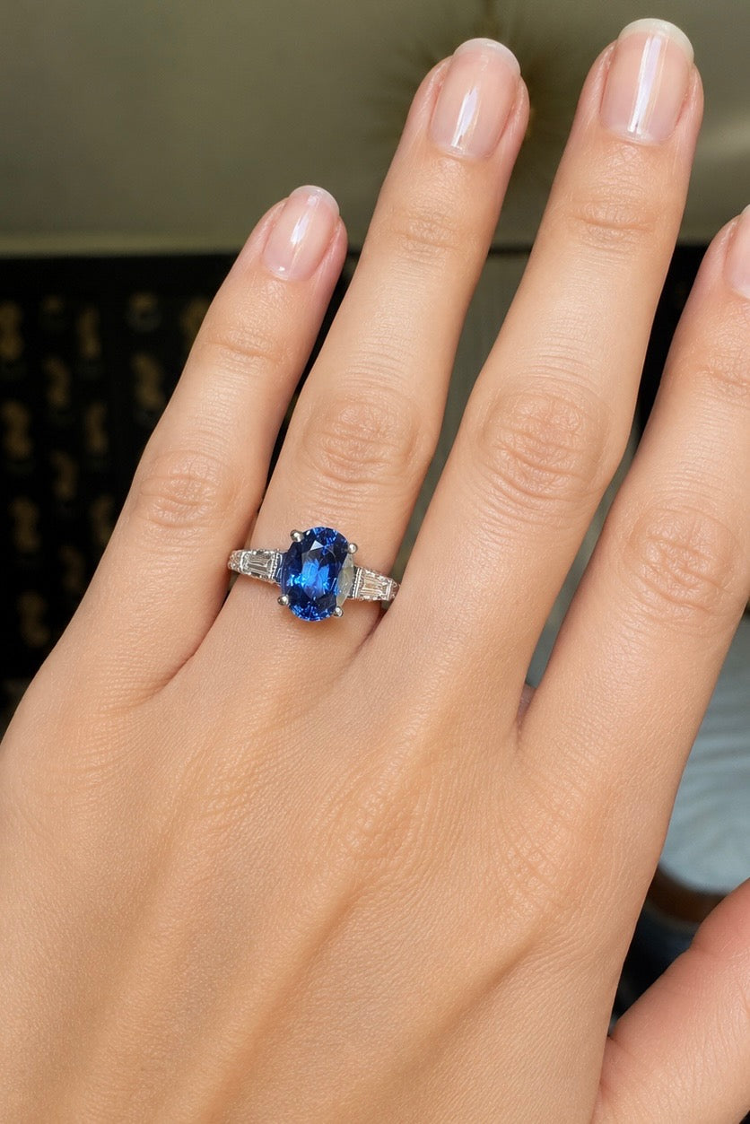 Vintage Fine Sapphire & Diamond 18K White Gold Ring