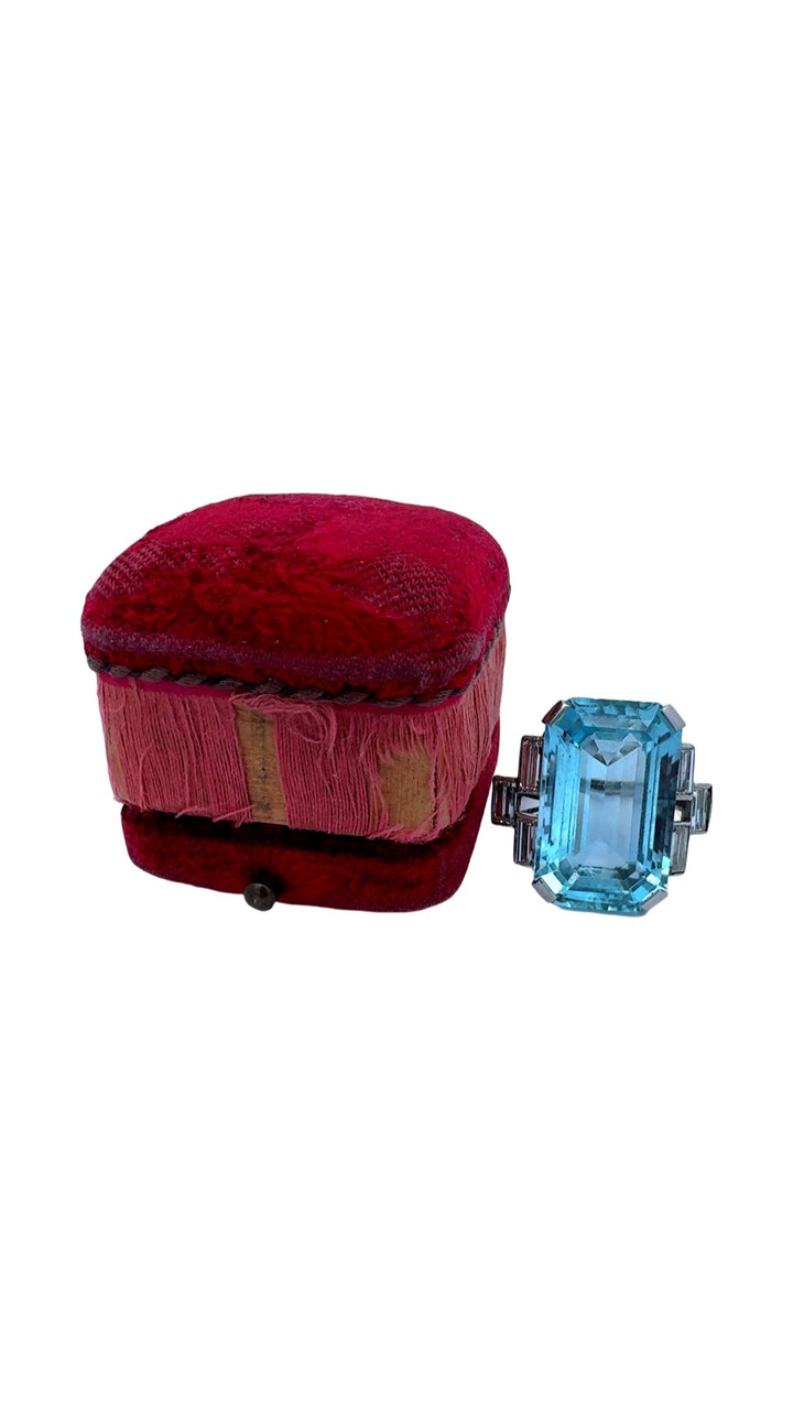 Circa 1940's 26.00 ct Aquamarine and Diamond Platinum Ring