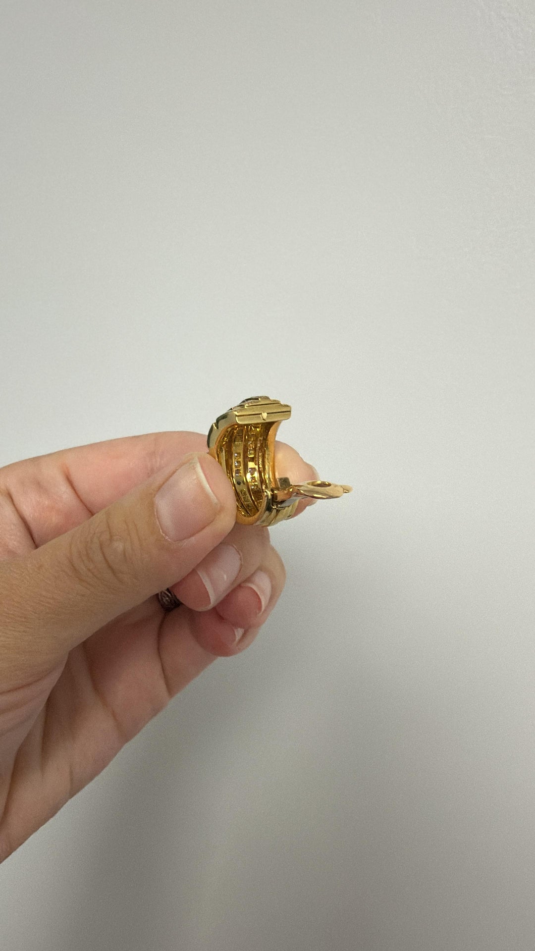 Estate Cartier Paris Maillon de Panthere 3.00 cttw Diamond 18K Yellow Gold Earrings 14231
