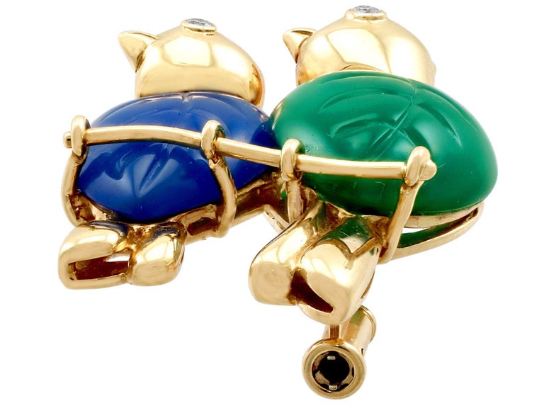 Cartier Paris 1989 Revival Love Birds Diamond and Chalcedony 18K Yellow Gold Pendant/Brooch