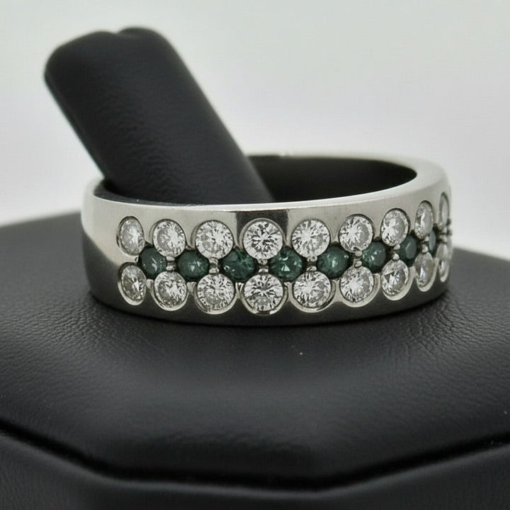 Natural Color Change Alexandrite and Diamond Platinum Ring