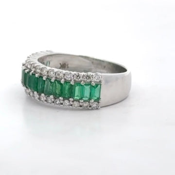 Estate Designer Fine Emerald & Diamond 18KT White Gold Ring