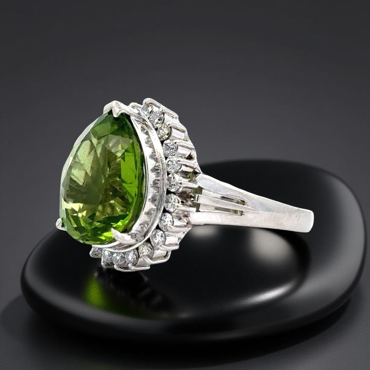 Fine Peridot and Diamond Platinum Ring
