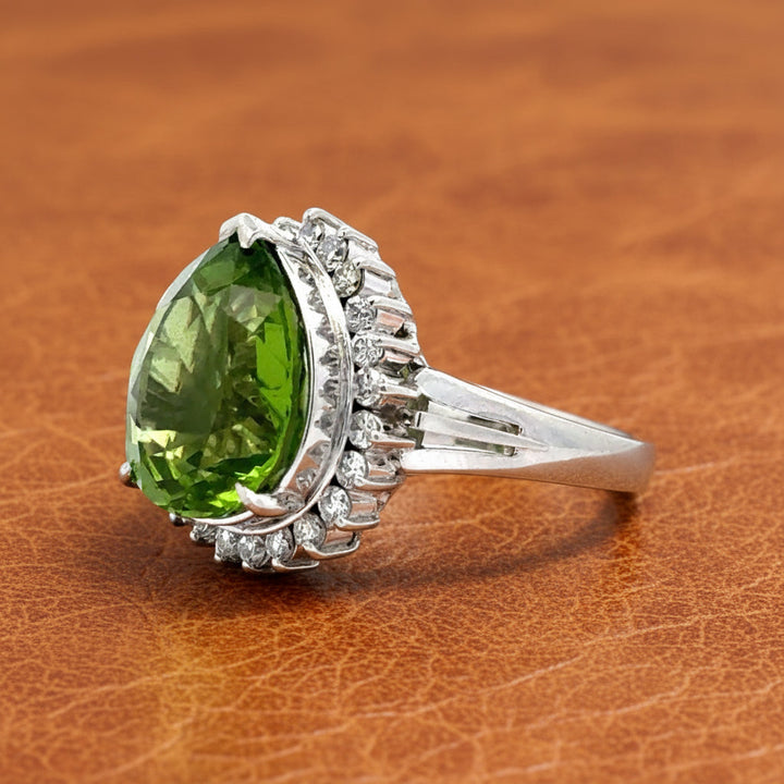 Fine Peridot and Diamond Platinum Ring