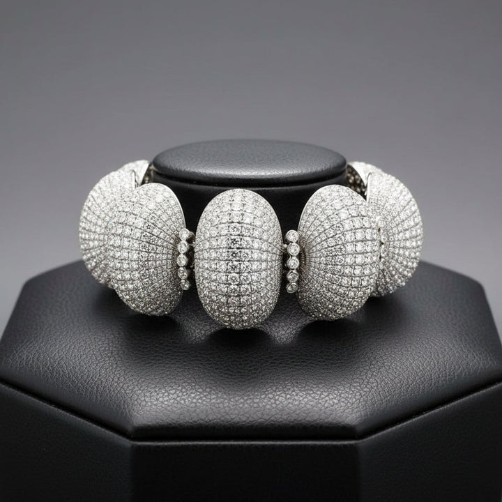 Bold 80cttw Diamond 18Kt White Gold Bracelet