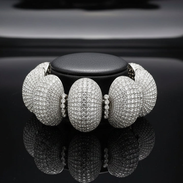 Bold 80cttw Diamond 18Kt White Gold Bracelet