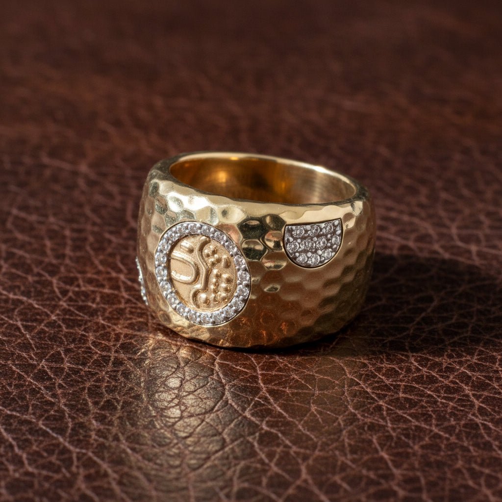 Designer Roberto Coin Diamond and 18KT Yellow Gold Ring