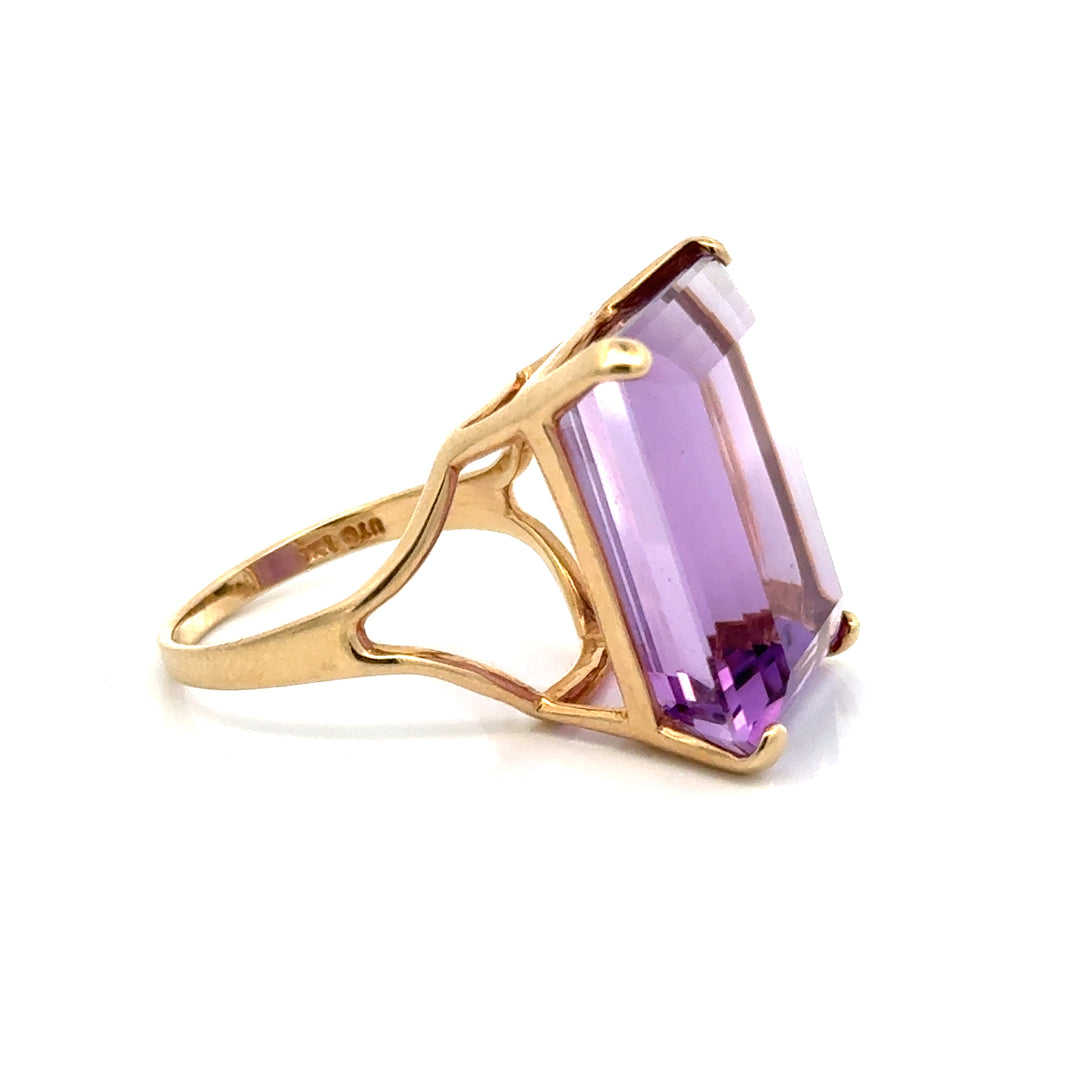 Vintage 14K Yellow Gold Emerald Cut Amethyst Cocktail Ring