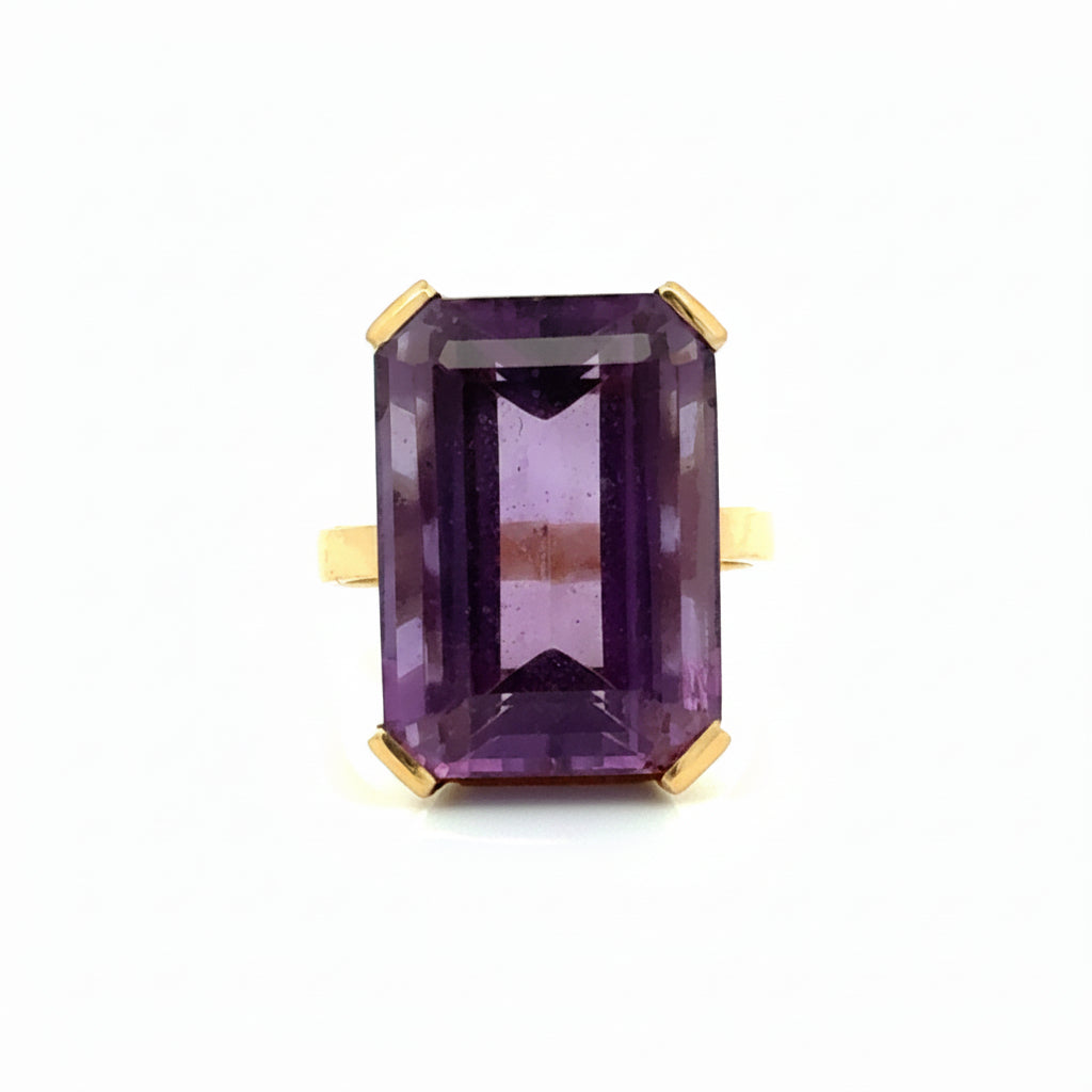Vintage 18K Yellow Gold Emerald Cut Amethyst Statement Ring