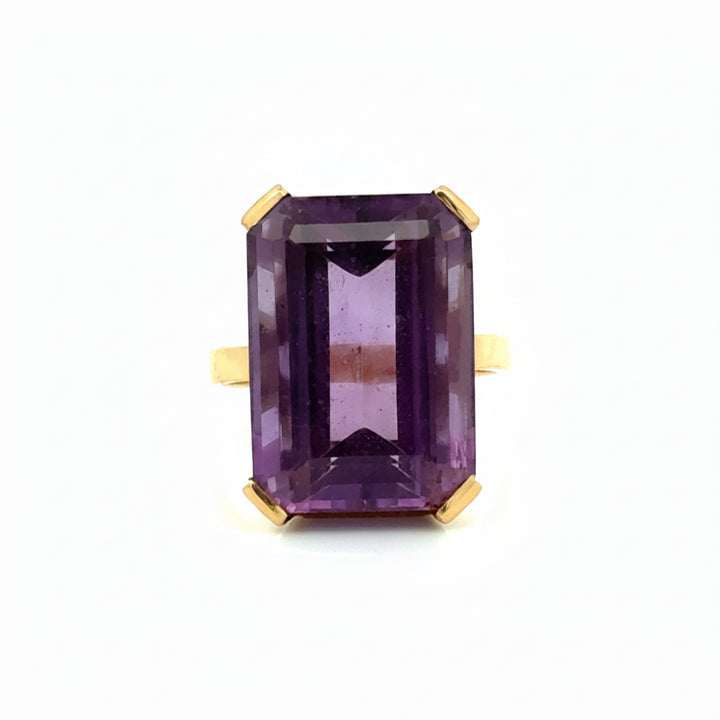 Vintage 18K Yellow Gold Emerald Cut Amethyst Statement Ring