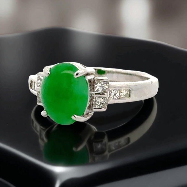 Fine Jade and Diamond Platinum Ring