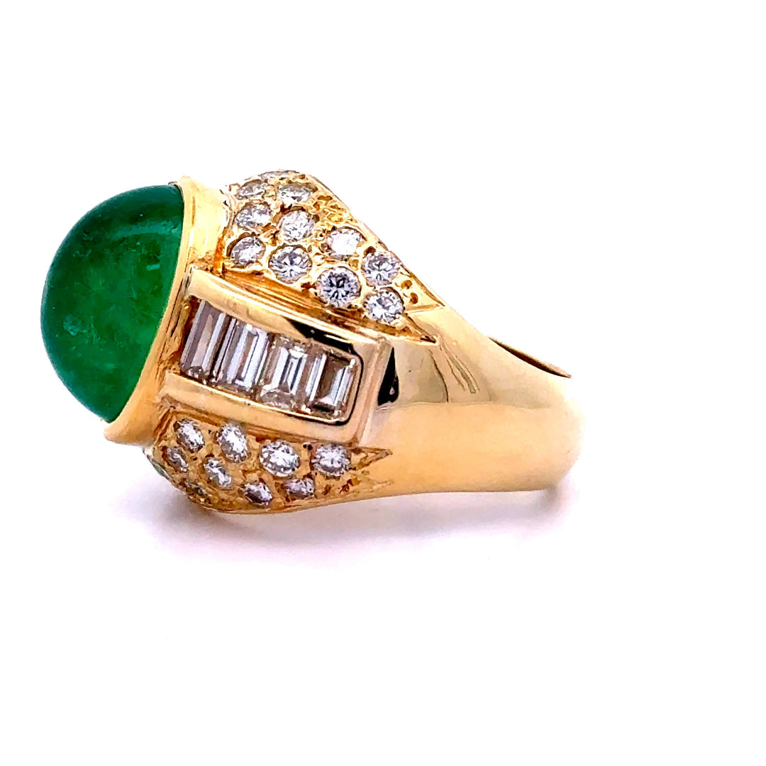 Certified 5.95ct Colombia Emerald and Diamond Yellow Gold Ring