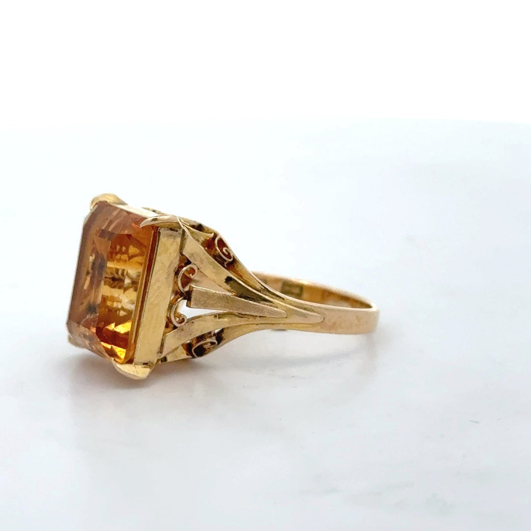 Estate English 5.50ct. Citrine 18KT Yellow Gold Ring