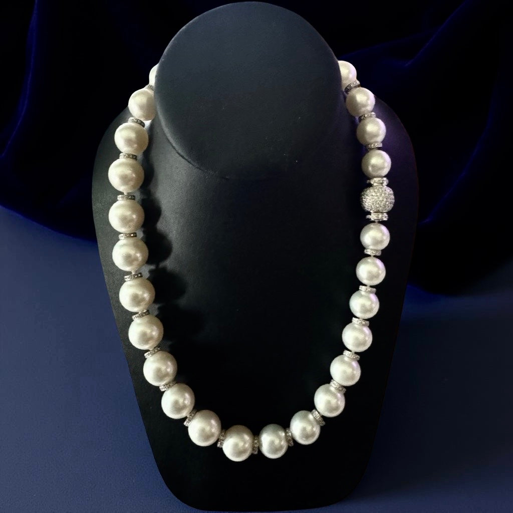 13.20mm to 15.70 mm South Sea Pearl and Diamond Necklace