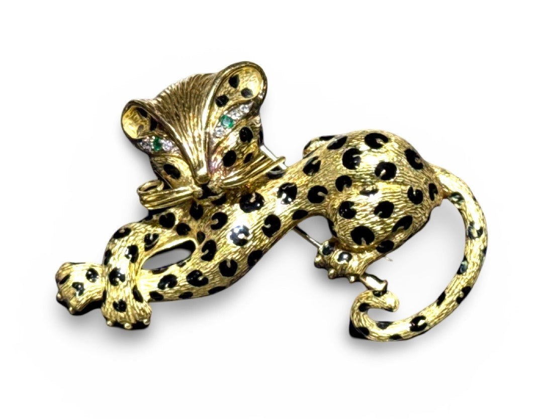 Fred of Paris Black Enamel, Diamond and Emerald 18K Yellow Gold Brooch