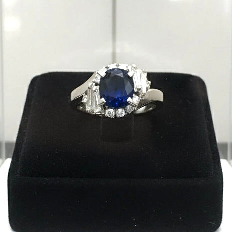 Estate Fine 1.98 ct Oval Sapphire Diamond Platinum Ring 14208