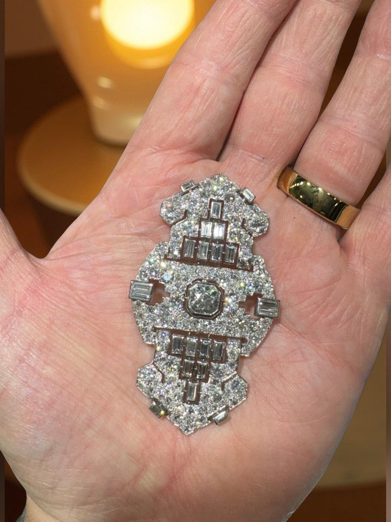 Art Deco 17.50 ctw Diamond (Center Diamond 2.50 ct), Platinum and 18K White Gold Brooch