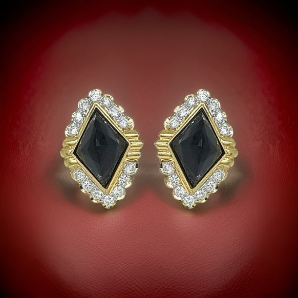 Diamond and Onyx Faceted 18K yellow Gold Earrings
