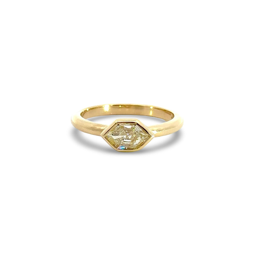 Custom Lozenge Cut 18kt Yellow Gold Diamond Ring