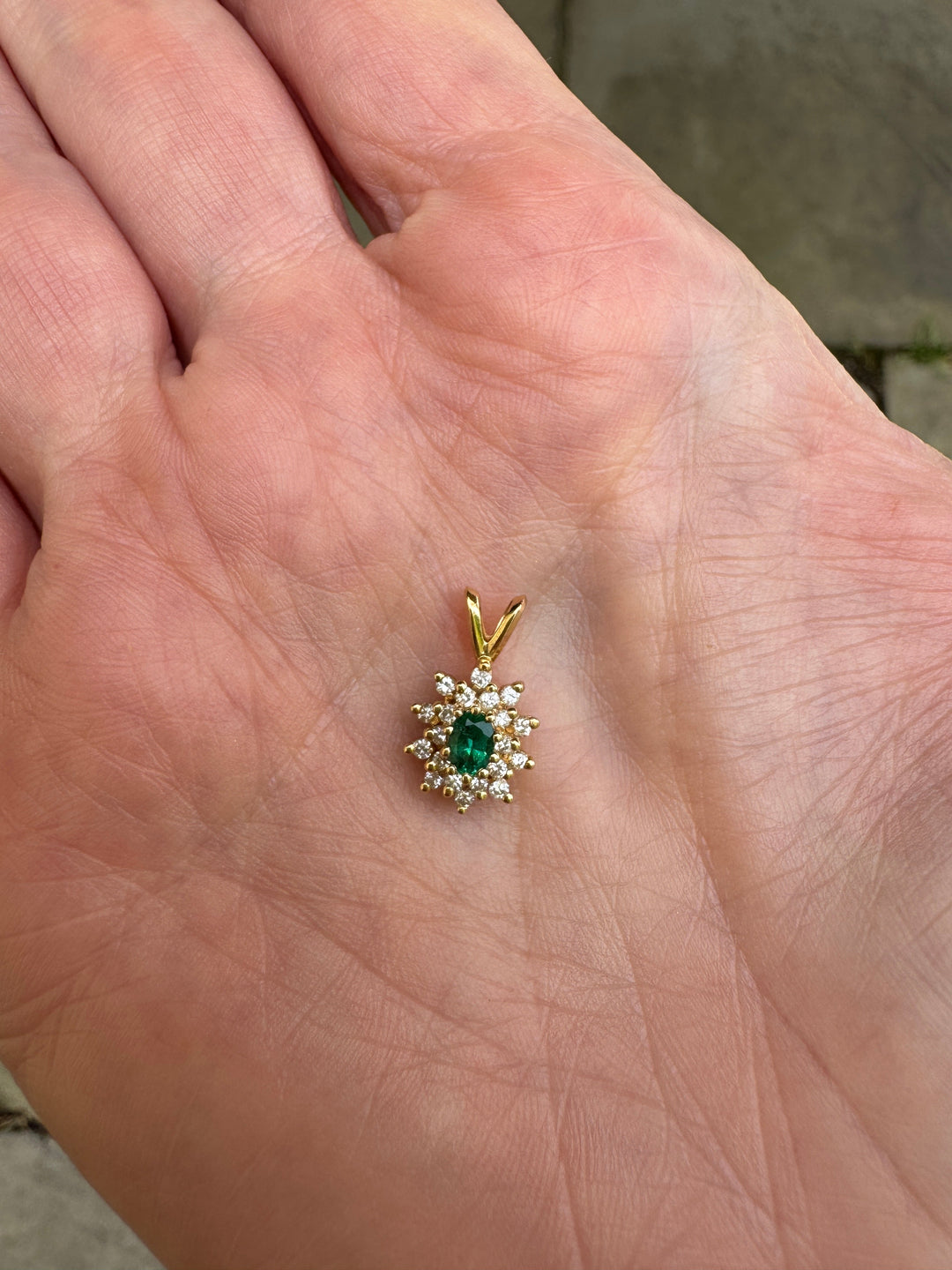 Modern Emerald and Diamond Cluster 14Kt Yellow Gold Pendant