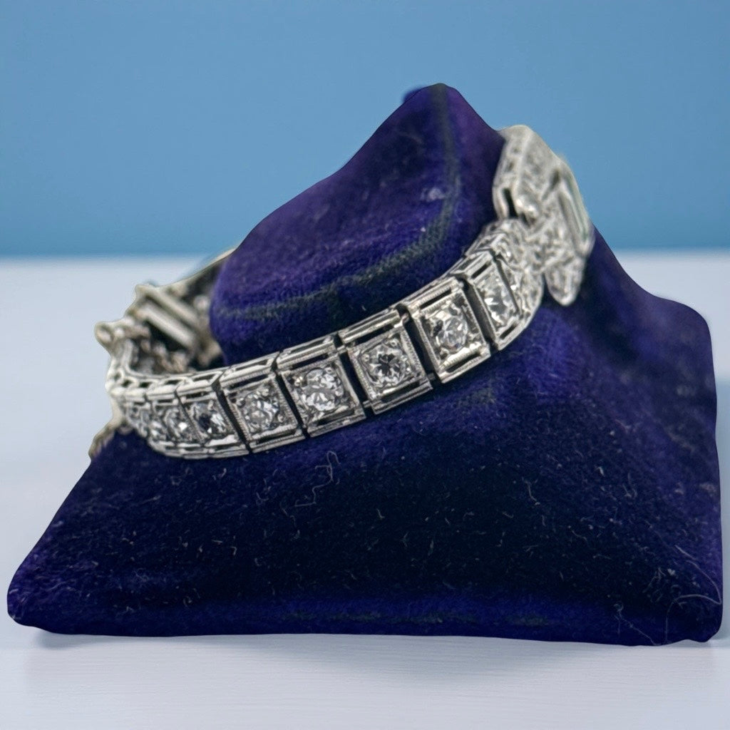 Art Deco Emerald and Diamond Platinum Bracelet