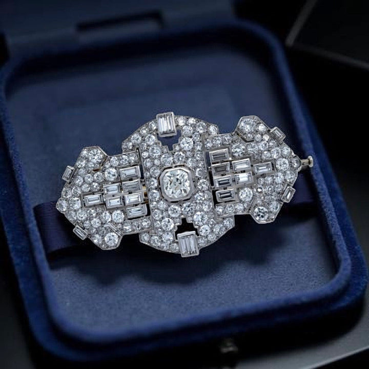 Art Deco 17.50 ctw Diamond, Platinum and 18K White Gold Brooch