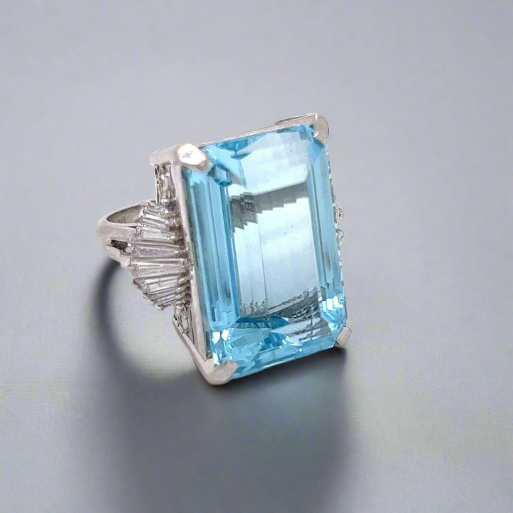 Vintage 34.59 Carat Aquamarine and Natural Diamond Platinum Ring