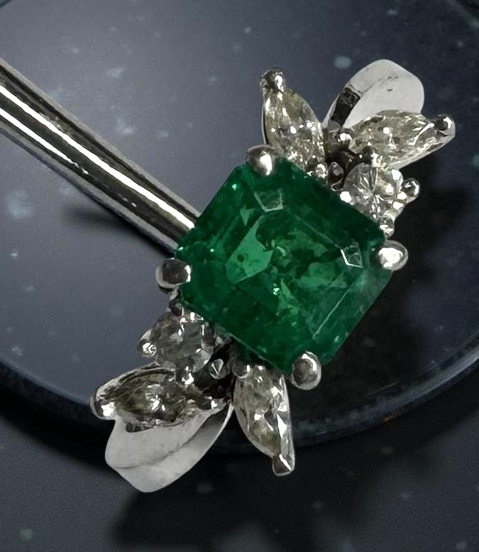 Designer Sena Emerald and Diamond Platinum Ring