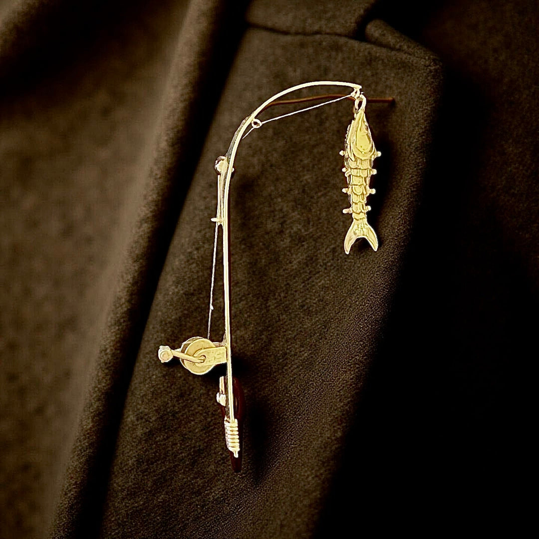 THe Wicked Tuna Fisherman Captain 14k Yellow Gold Articulating Fishing Pole and Reel Brooch