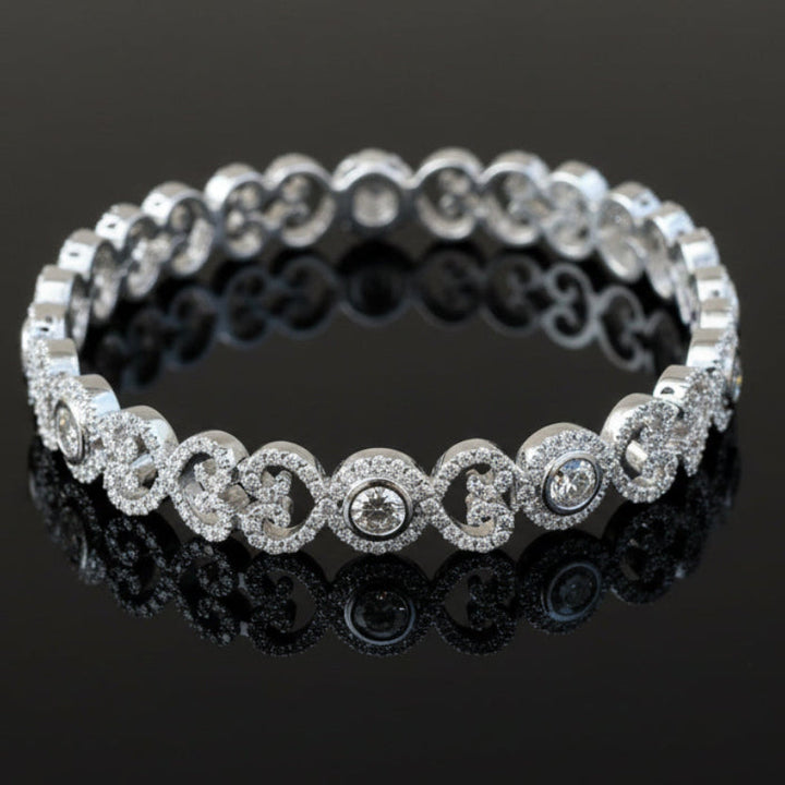 Designer AV 3.32cttw Diamond Bracelet 14Kt White Gold