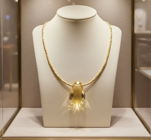 Designer H. Stern Lemon Quartz and 18Kt Yellow Gold Necklace (Micangas Collection)
