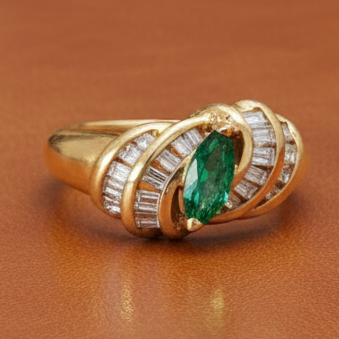 Estate Designer Aurum .37 ct Emerald and Diamond Ring 13790