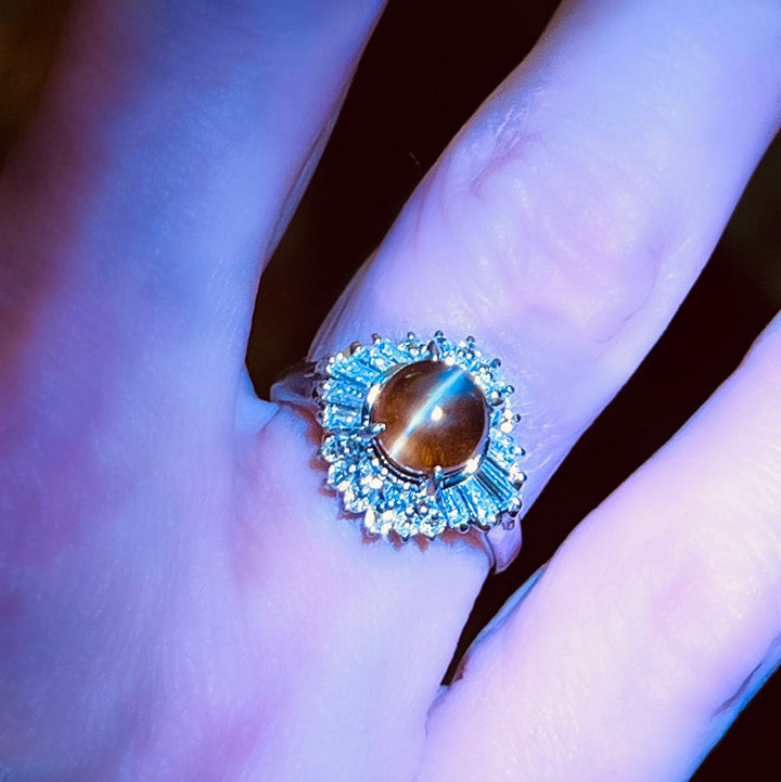 Cat's Eye Chrysoberyl & Diamond Platinum Ring