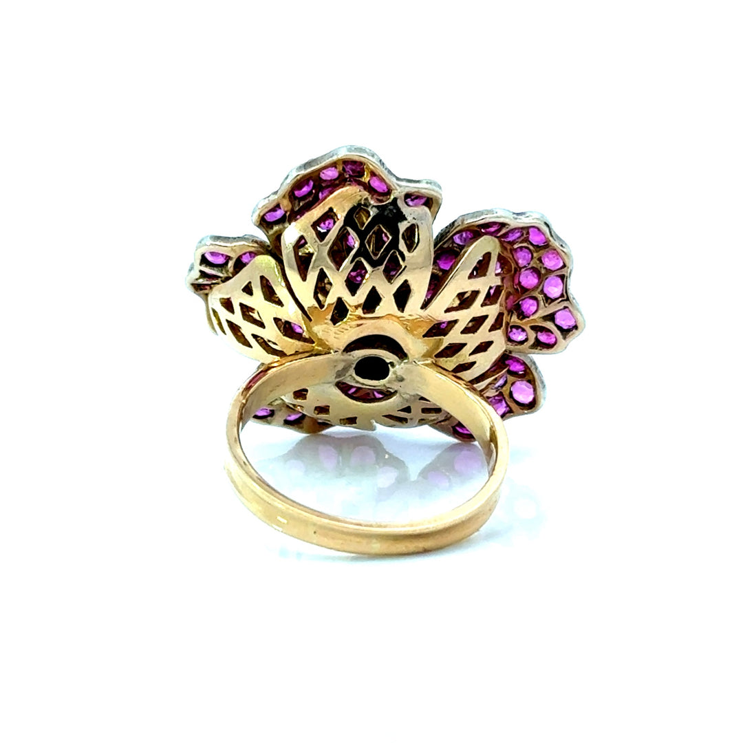 18K yellow gold ruby and diamond flower ring – underside view