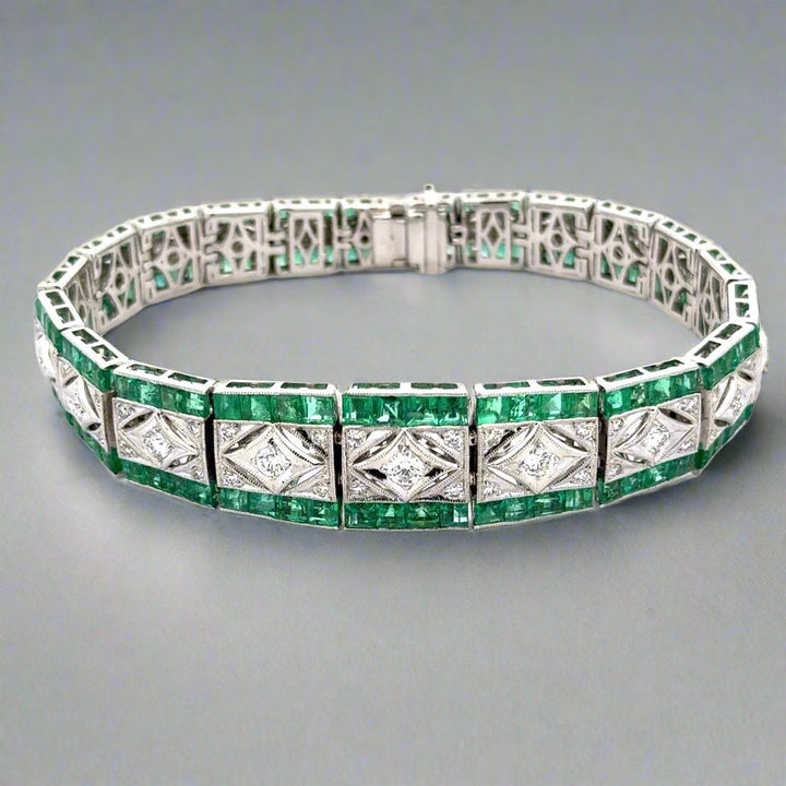 Emerald and 1.24 Carat Diamond Art Deco Style Bracelet