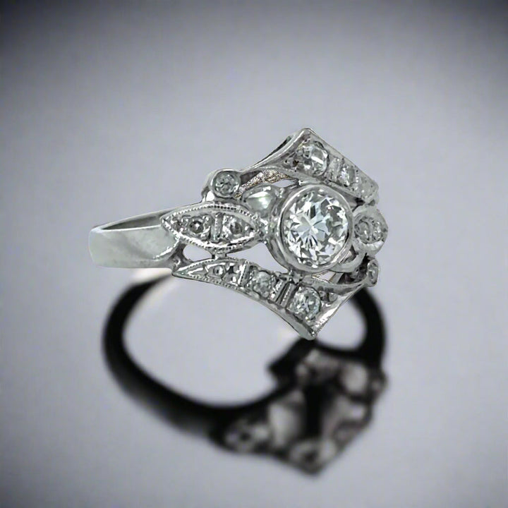Art Deco 1920's Diamond Platinum Ring