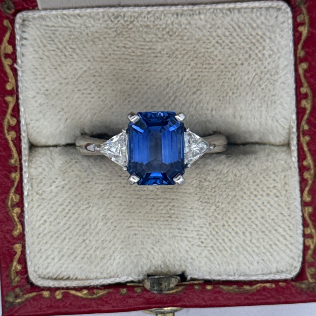Fine Sapphire & Diamond Platinum and 18Kt White Gold Ring (GIA)