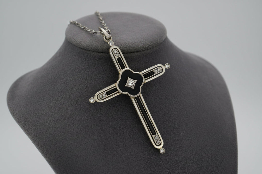 Art Deco 1920's Diamond and Onyx 18K Yellow Gold Platinum Necklace