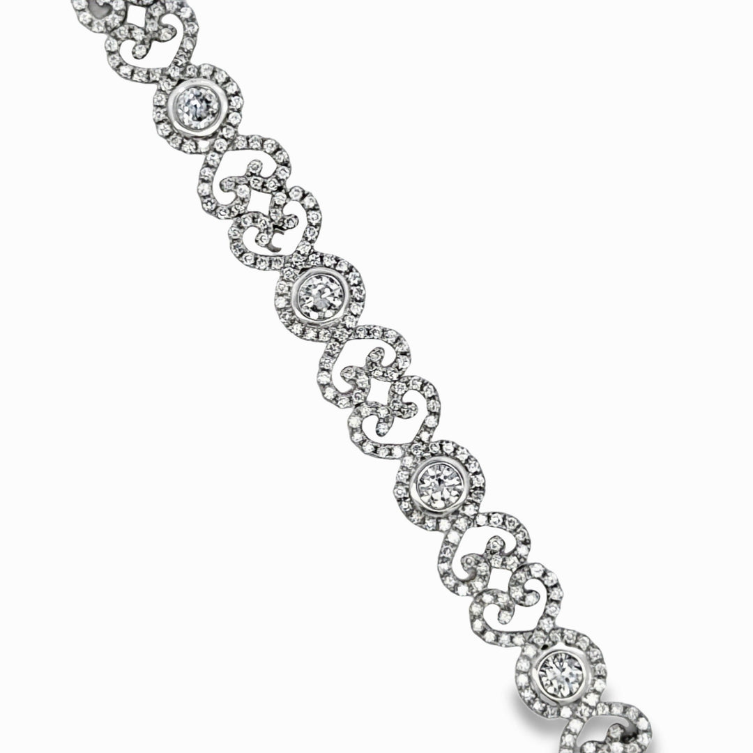 Designer AV 3.32cttw Diamond Bracelet 14Kt White Gold