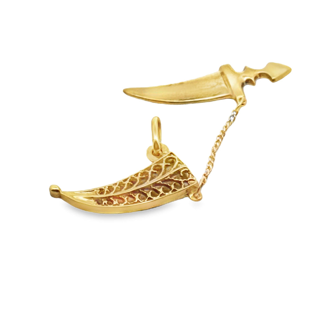 Uno A Erre Italia Coltello Pendant 18K Yellow Gold 3.67g