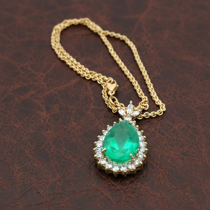 Estate 11.33 Columbia Emerald (GIA Report) Diamond 14kt Yellow Gold Necklace