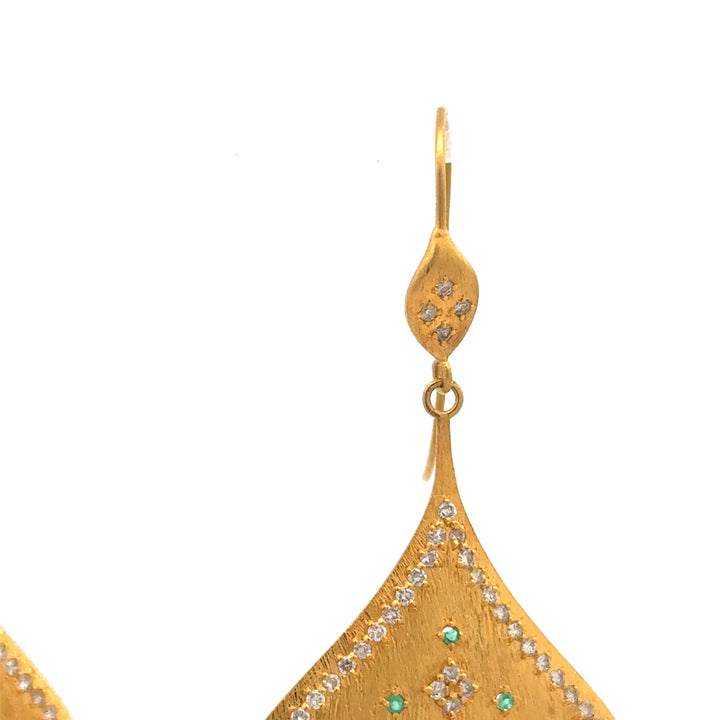 Italian Designer Diamond & Emerald 18Kt Yellow Gold Dangle Earring
