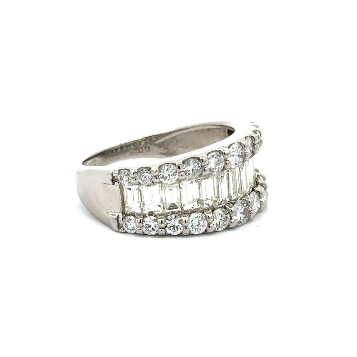 Modern 2.00cttw Diamond Platinum Ring