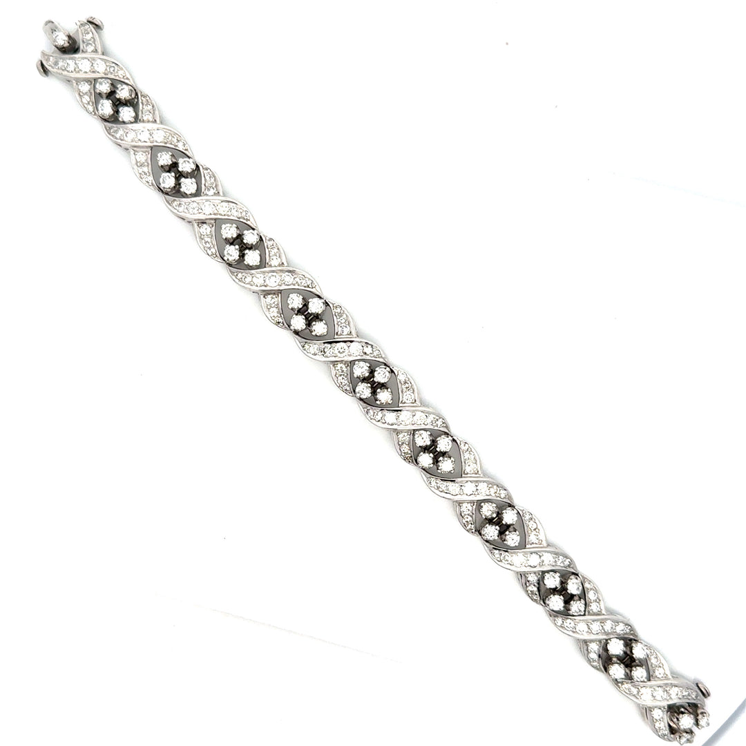 Modern 1960's Bracelet 8.50 Diamond Platinum