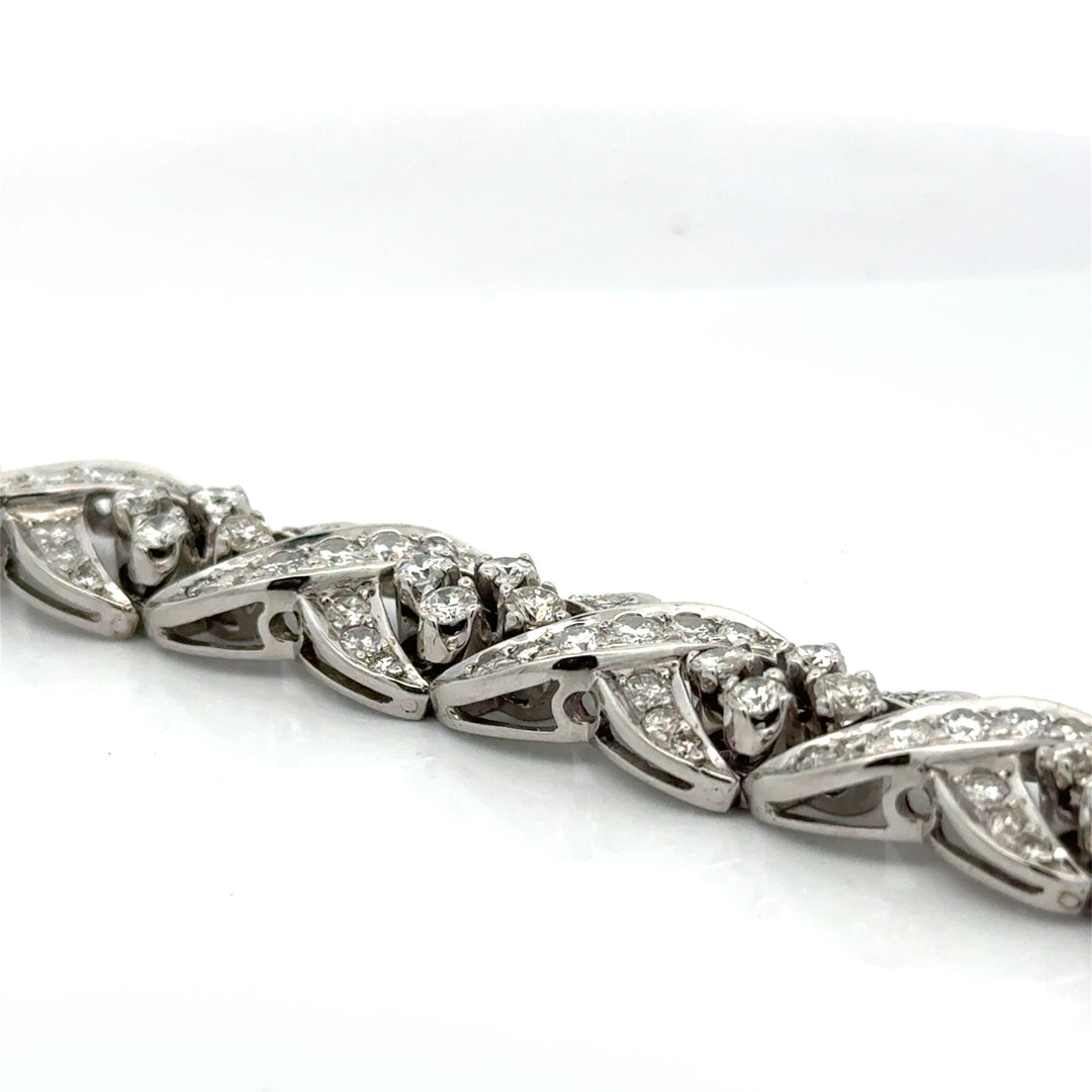 Modern 1960's Bracelet 8.50 Diamond Platinum